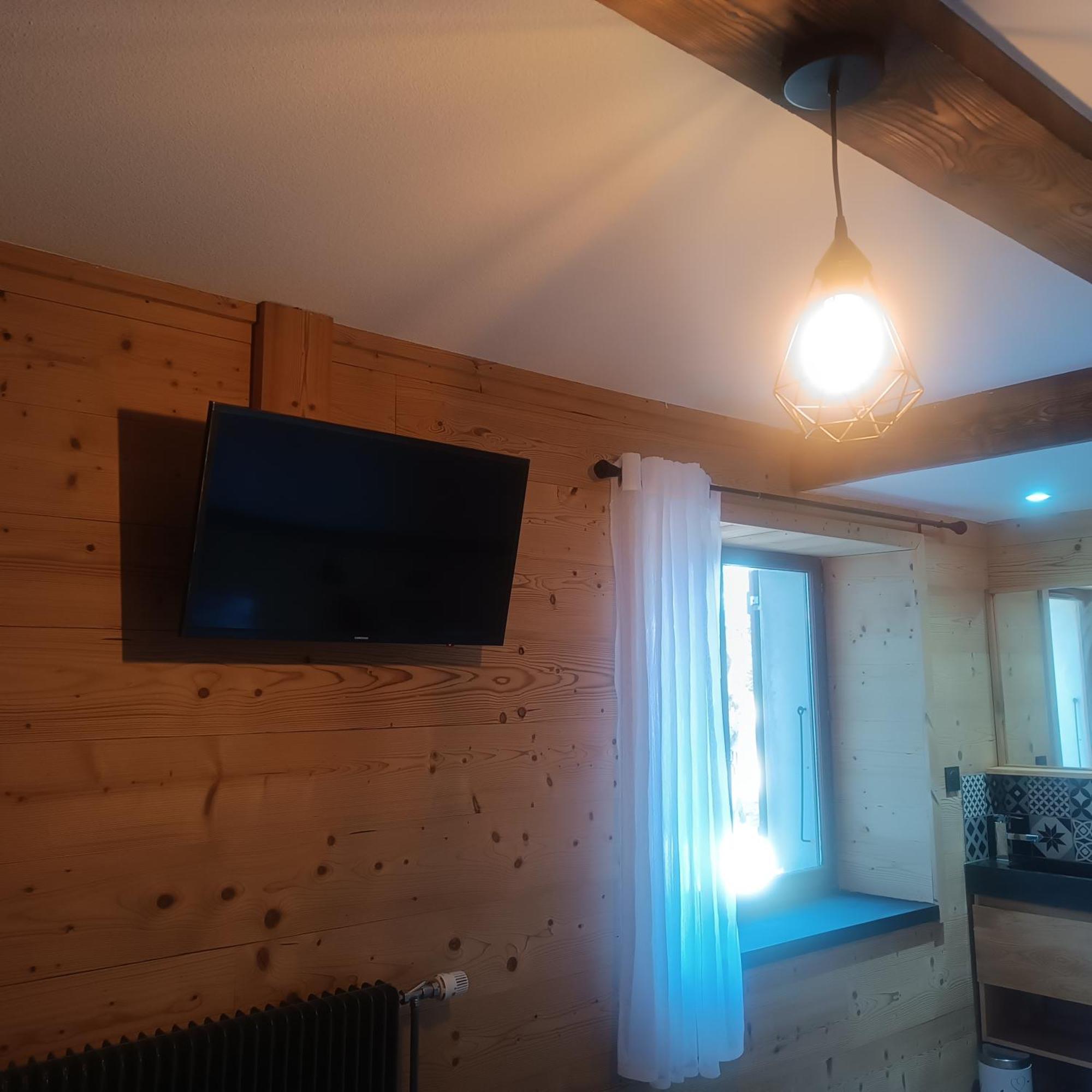 Chambre Les Etoiles De Bevy Septmoncel-Les-Molunes Værelse billede